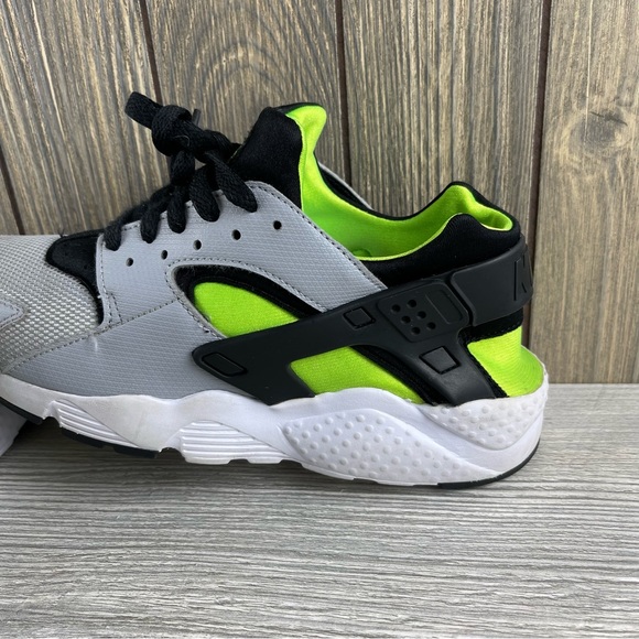 Nike Boys Huarache Run 654275-015 Gray Running Shoes Sneakers Size: 7Y - Picture 3 of 16